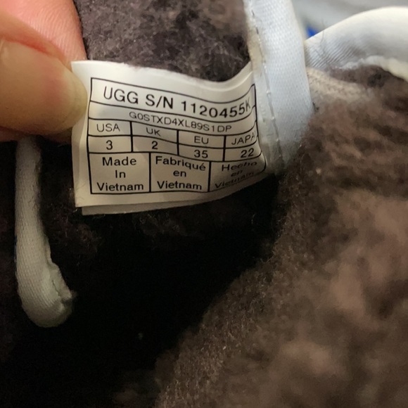 Ugg Hershey’s Kisses Neumel II Boots - Picture 6 of 7